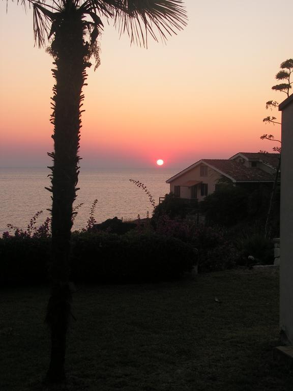 Appartamento In Villa Al Mare - Baia Di Arcile Brucoli Bilik gambar